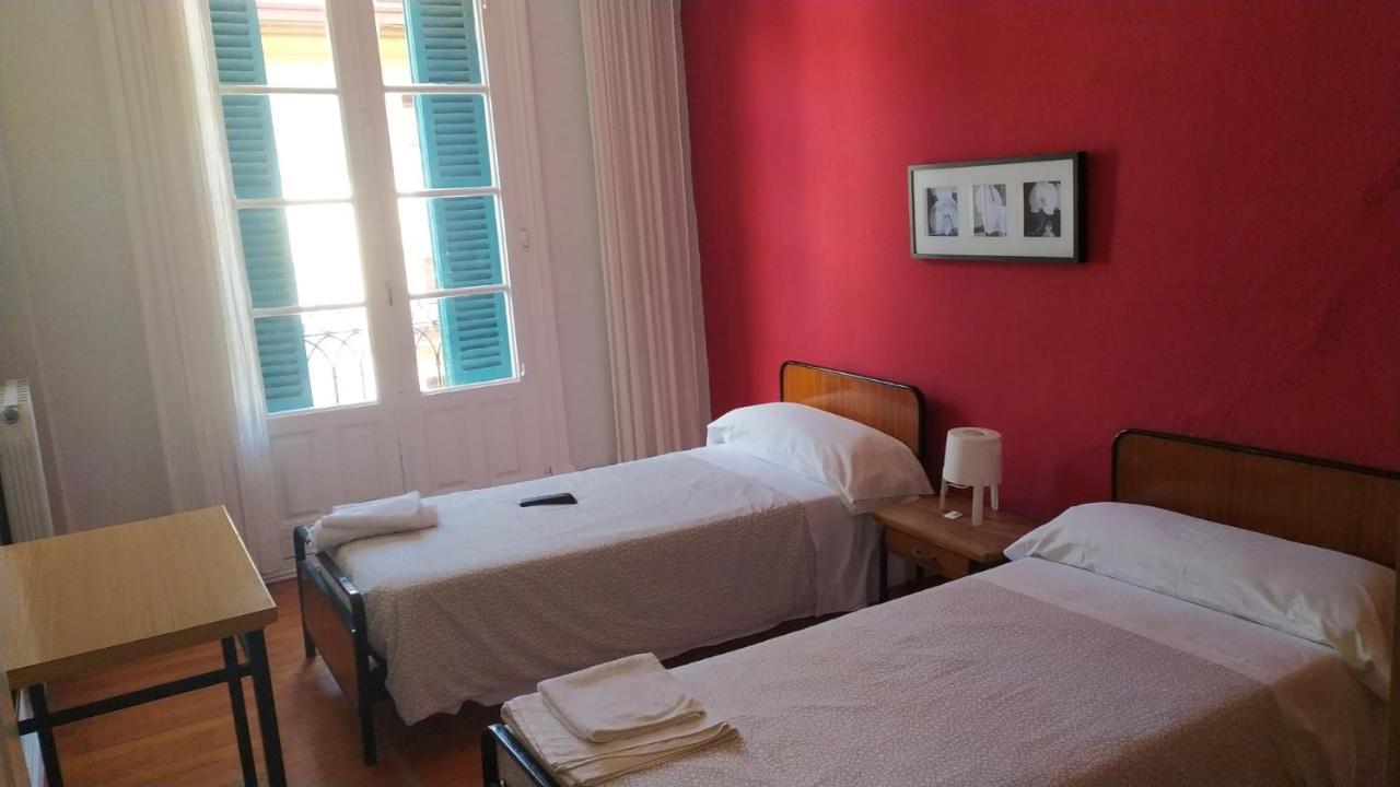 Chambre Lits Jumeaux Standard avec Salle de Bains Commune