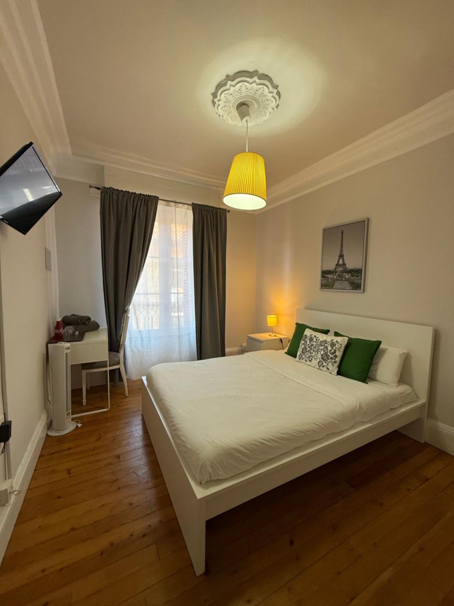 Chambre Double avec Salle de Bains Commune